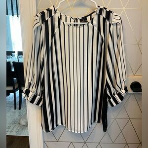 Black and white blouse. MEDIUM